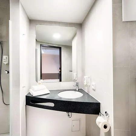 B&B Hotel Willingen فندق